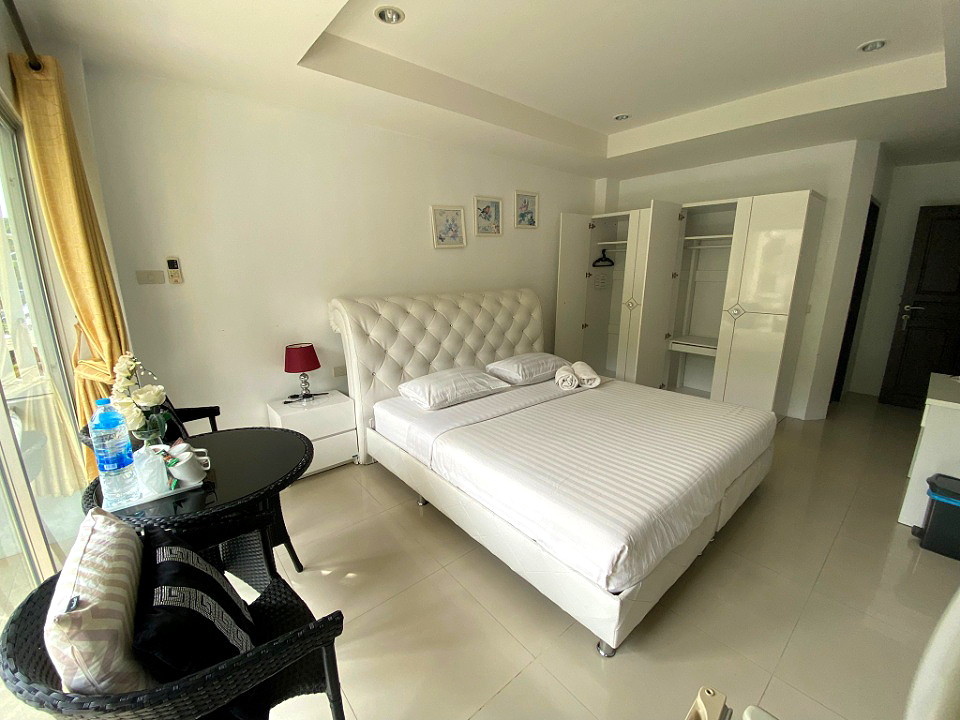 Pictures of baanpaan huahin 86 8/28