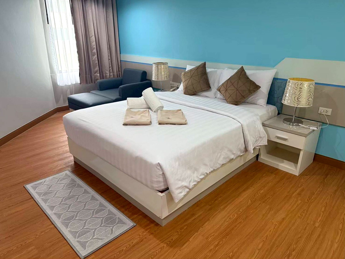 Pictures of AAH Service Apartment 2/4