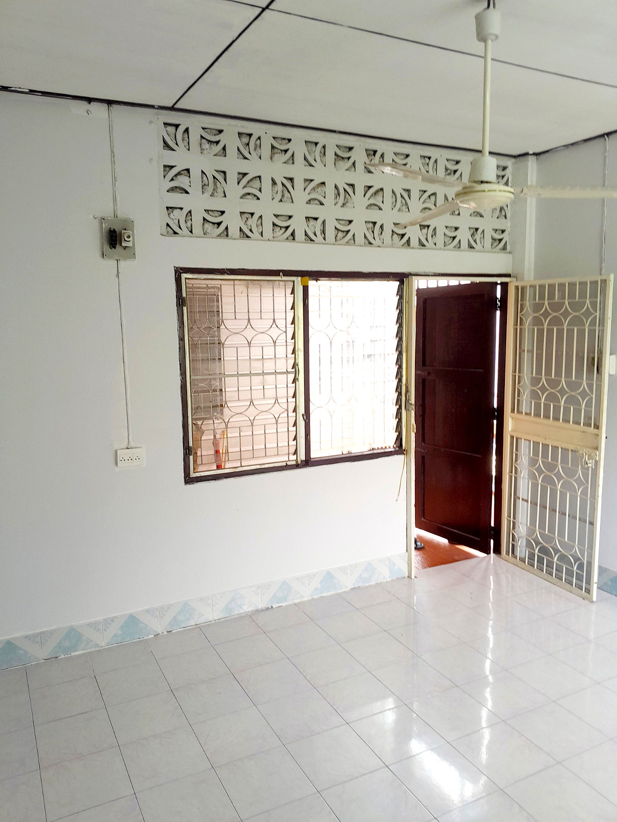 Pictures of Khun Pa's Dormitory, Khlong Luang 20 6/10