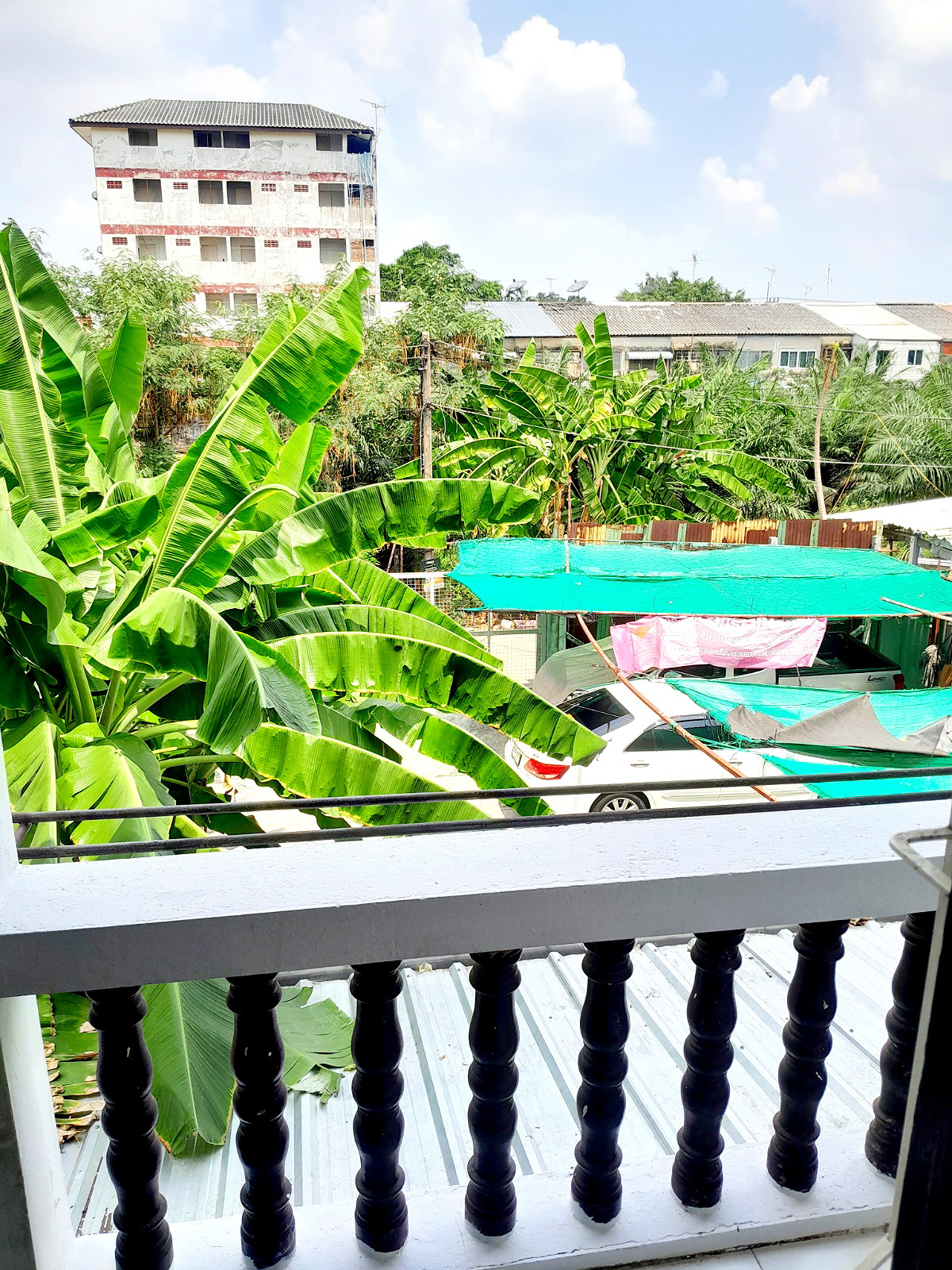 Pictures of Khun Pa's Dormitory, Khlong Luang 20 10/10