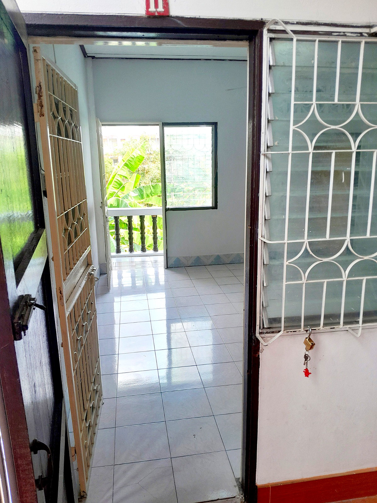 Pictures of Khun Pa's Dormitory, Khlong Luang 20 2/10