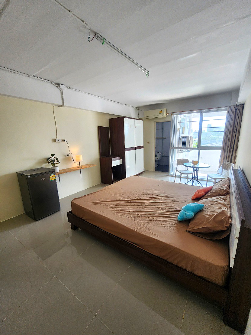 รูปภาพ สรัญเพลส พหลโยธิน ใกล้BTS รัชโยธิน ห้องพักราคาถูกใจกลางเมือง สะอาด สะดวก ปลอดภัย | อพาร์ทเม้นท์ หอพัก ที่พัก ห้องพัก - รูปที่ 1/15