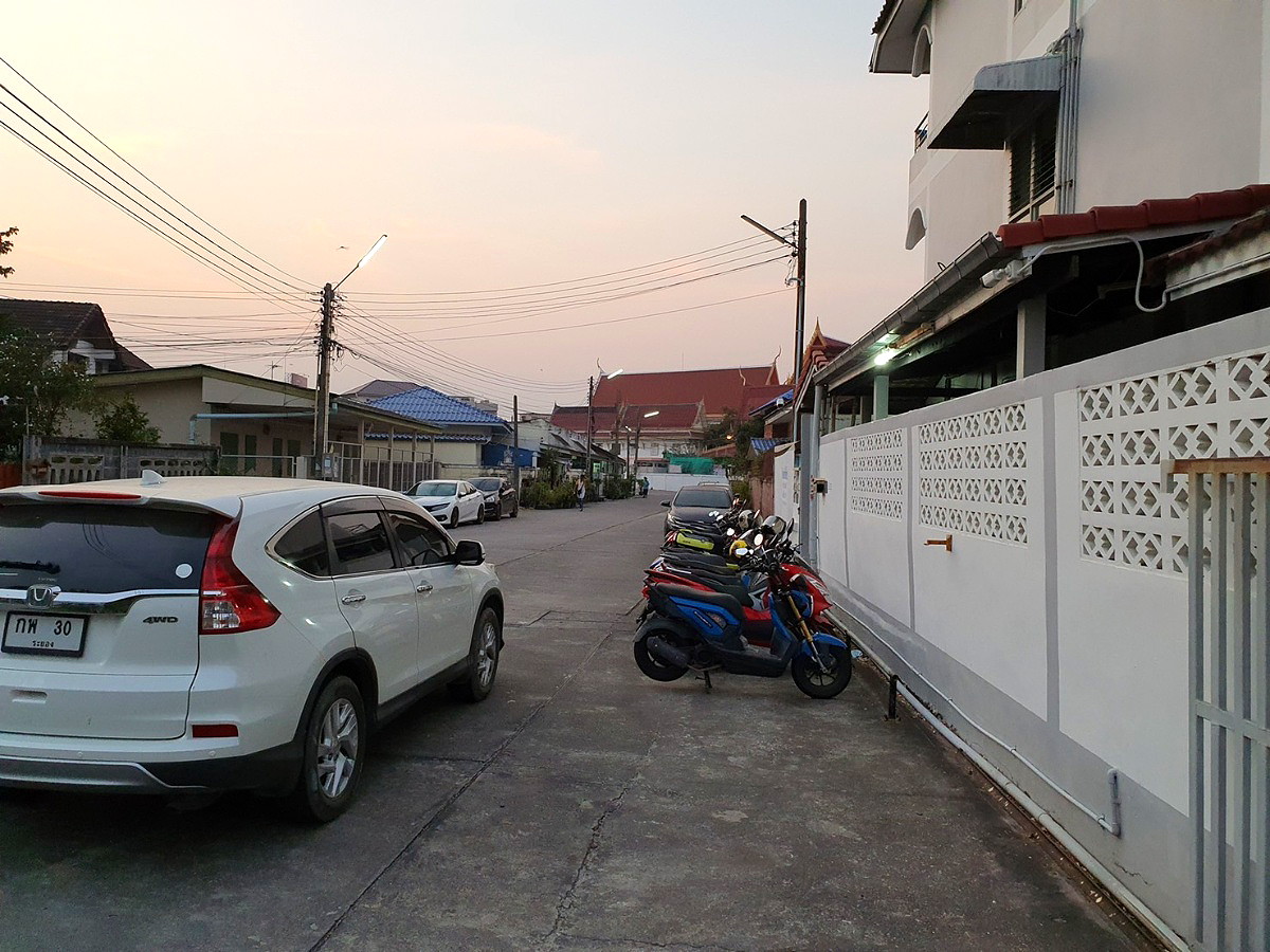 Pictures of ิBanwatlum apartment 44/47