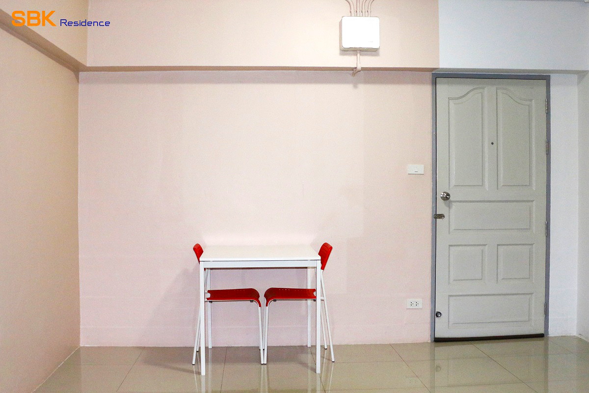 รูปภาพ เอส.บี.เค. เรสซิเด้นซ์ // ห้องพักให้เช่าติดถนนใหญ่ ลาดพร้าวซอย12-14 ทำเลดี  // ใกล้ mrt ลาดพร้าว | อพาร์ทเม้นท์ หอพัก ที่พัก ห้องพัก - รูปที่ 6/28