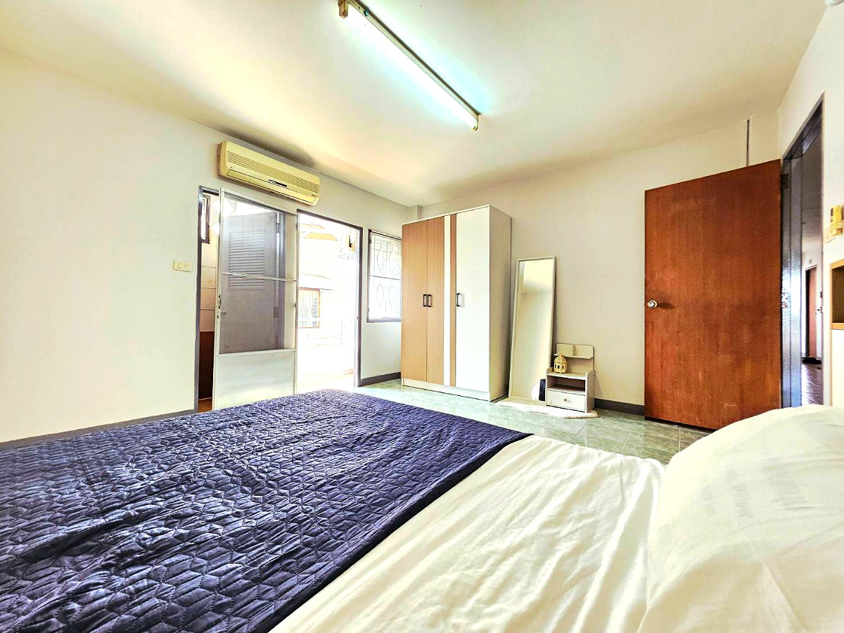 Pictures of ิBanwatlum apartment 20/47