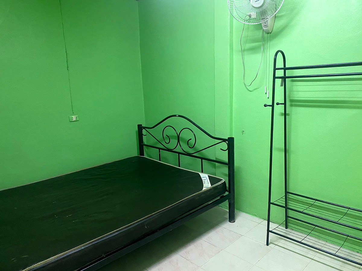 Pictures of Sasitorn 3/7