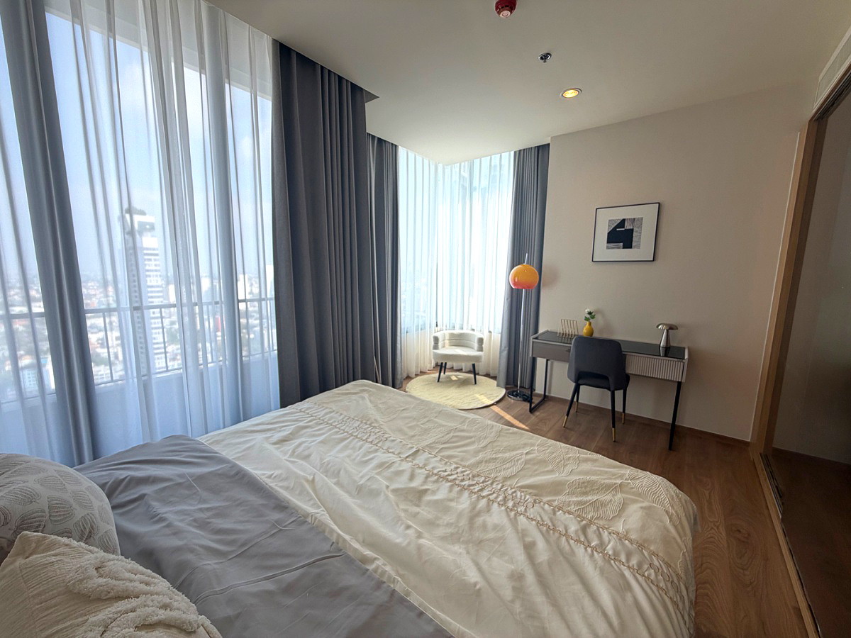 Pictures of Noble Form Thonglor 13/29