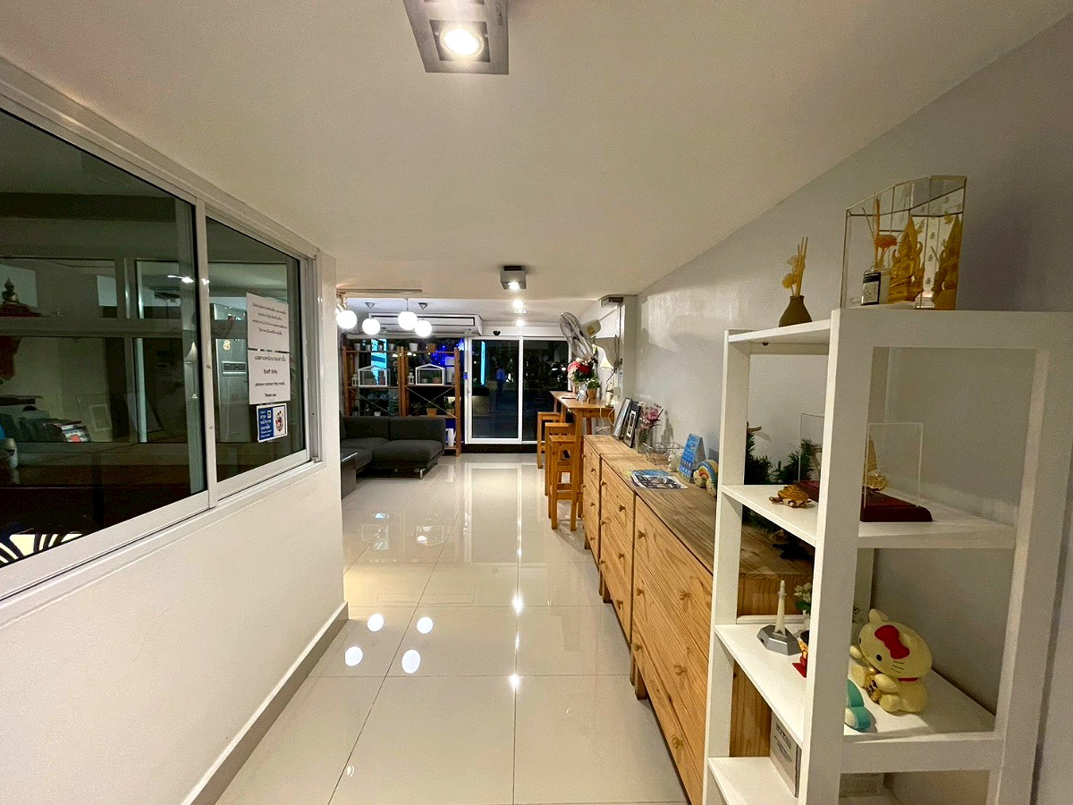 Pictures of Napaville 19/27