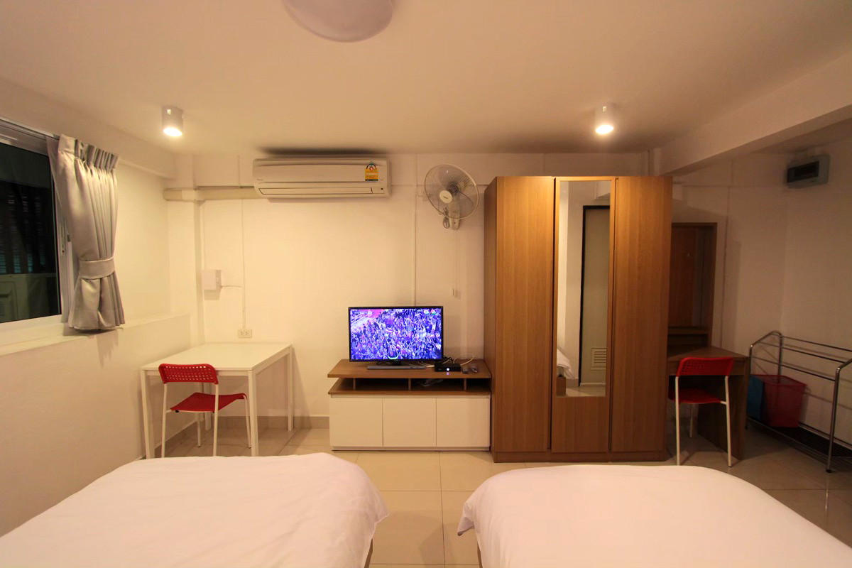 Pictures of Napaville 14/27