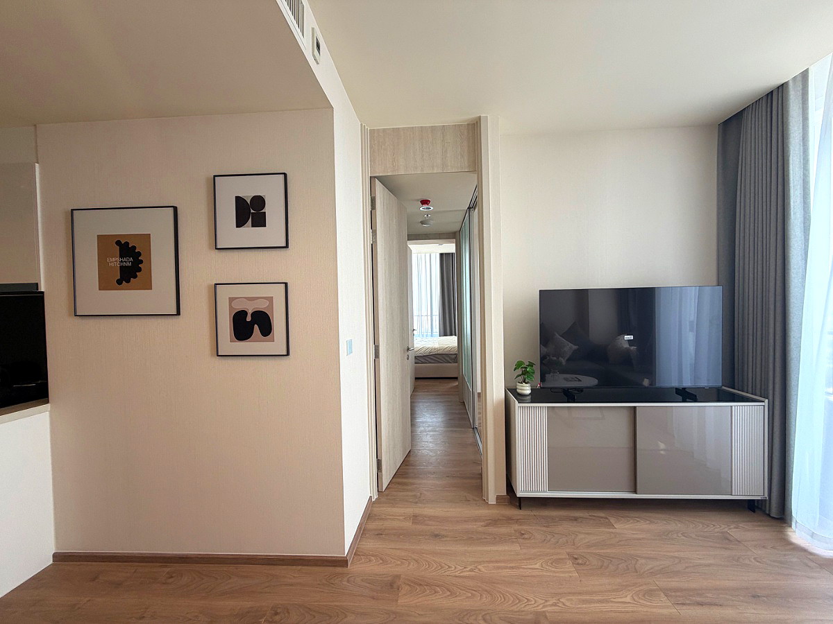 Pictures of Noble Form Thonglor 26/29