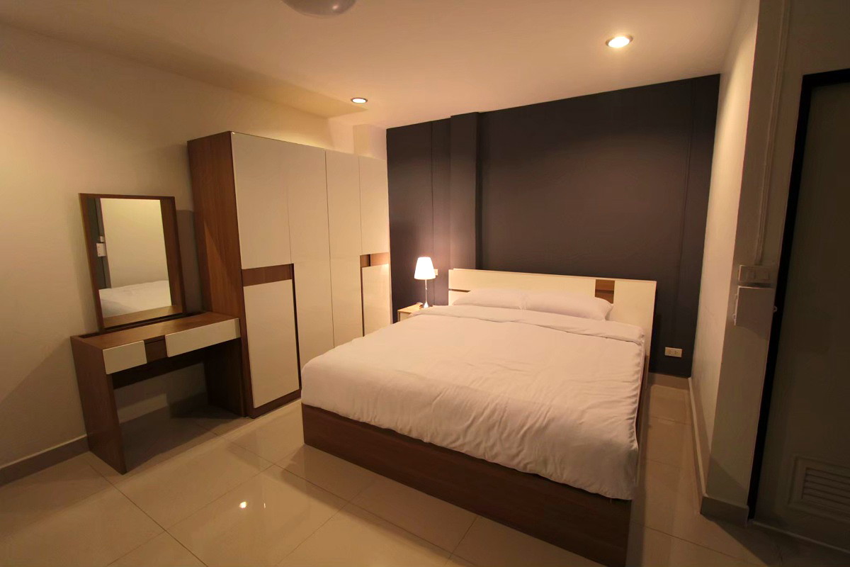 Pictures of Napaville 10/27