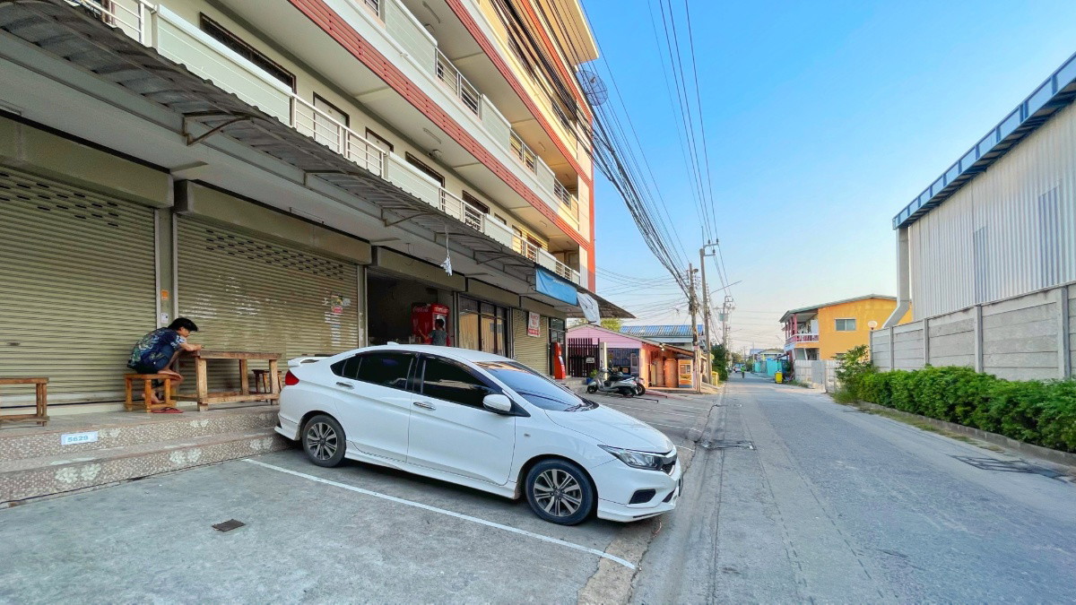 Condo · Bang Phli — photo 5
