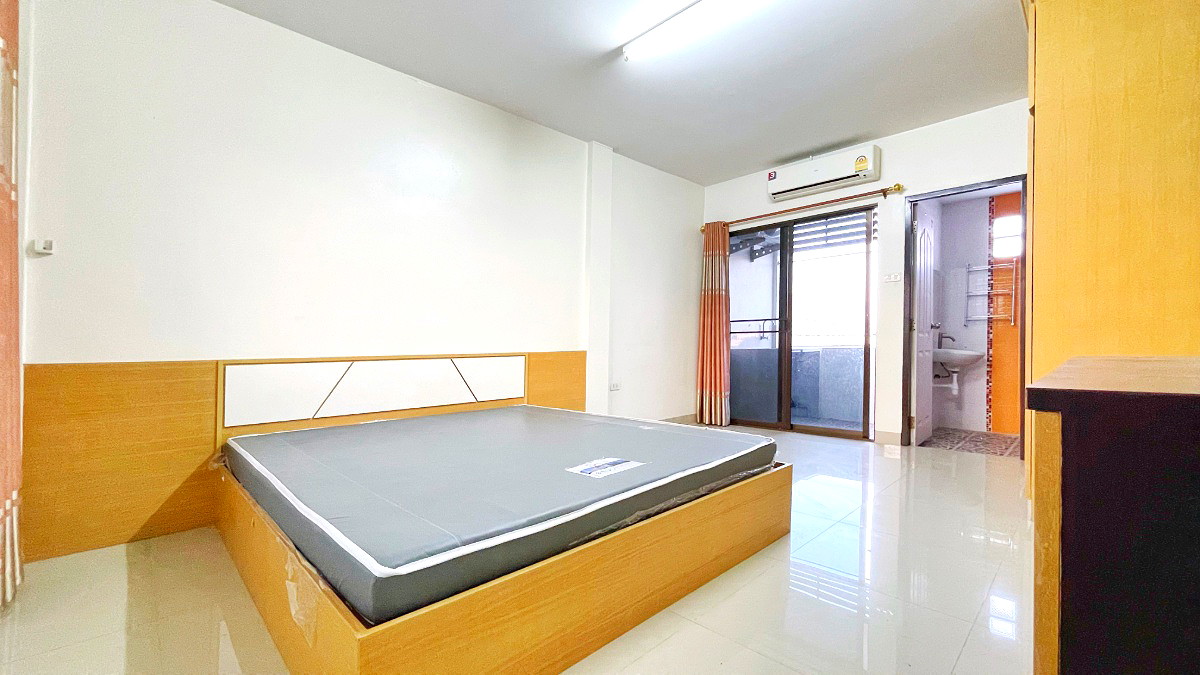 Pictures of Varunya Apartment 19/24