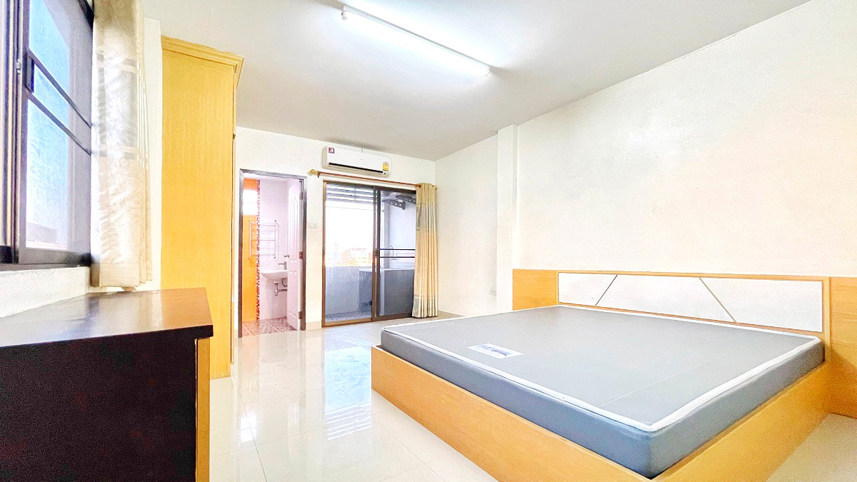 Pictures of Varunya Apartment 14/24