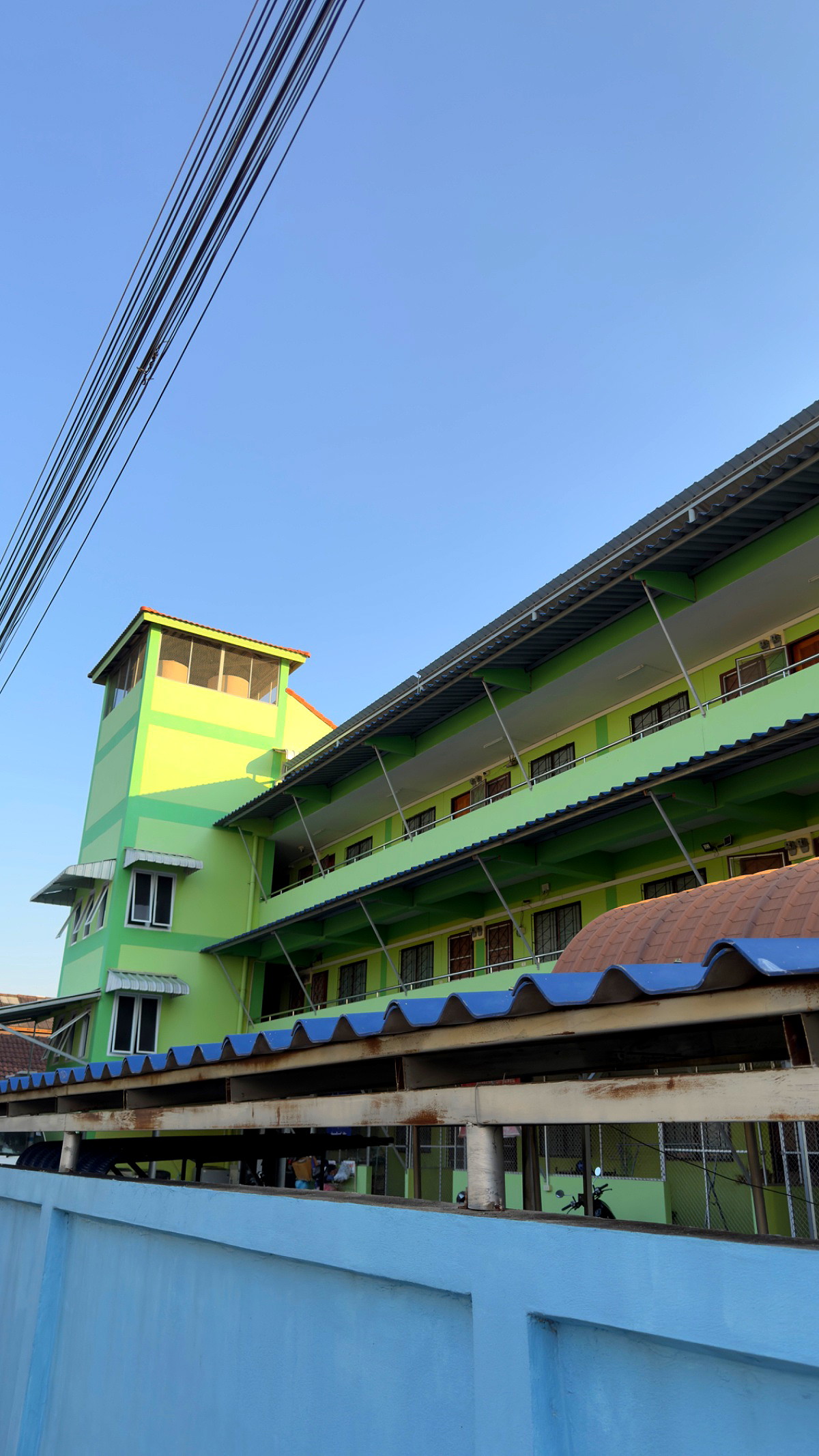 Pictures of Rian Thong Resident 1/8