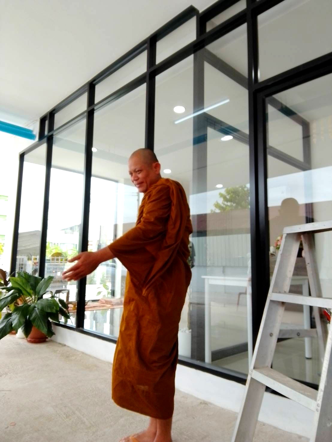 Pictures of Pataravarit place 15/16