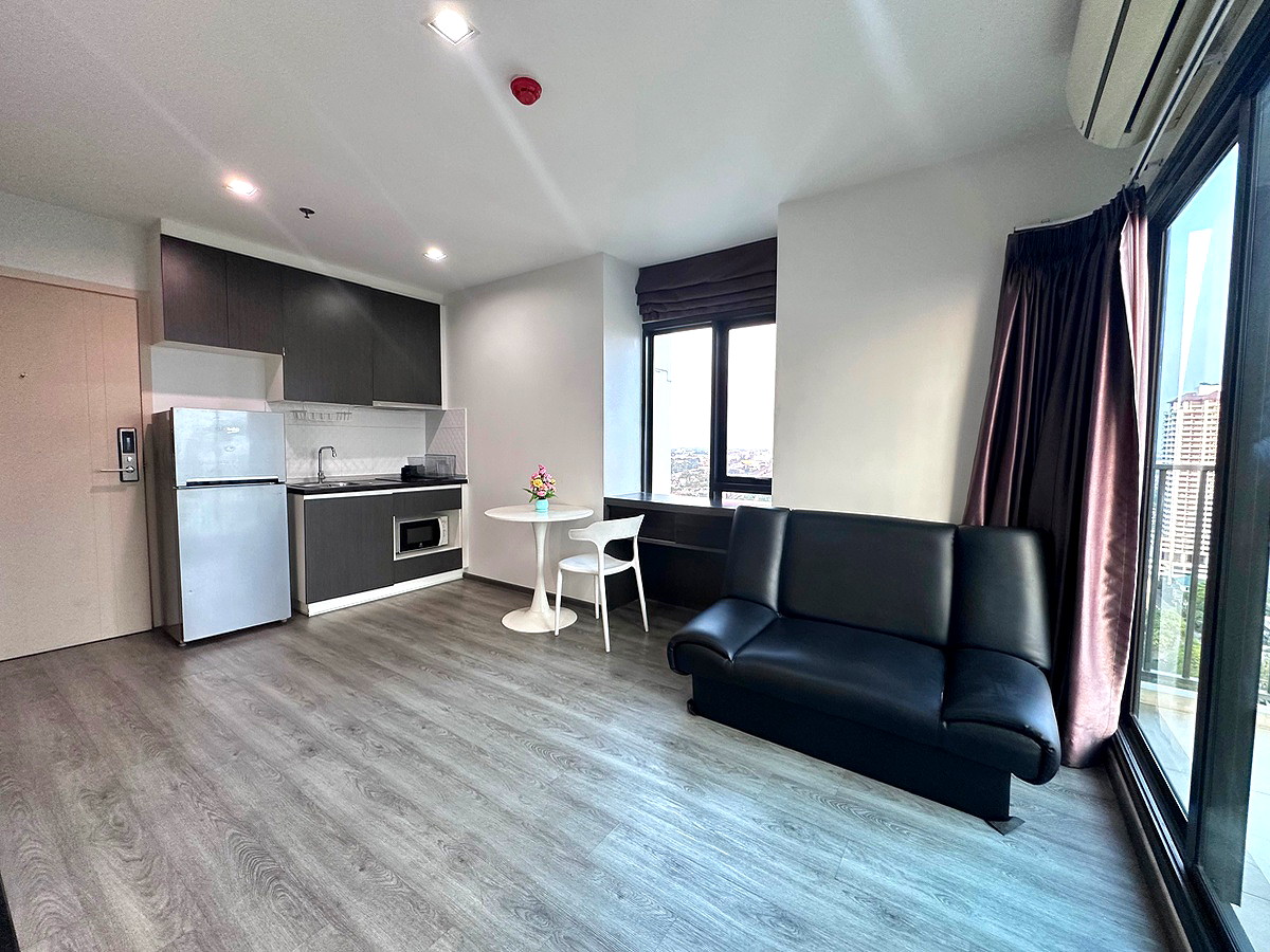 รูปภาพ ริชพาร์ค ทริปเปิ้ลสเตชั่น | อพาร์ทเม้นท์ หอพัก ที่พัก ห้องพัก - รูปที่ 6/12