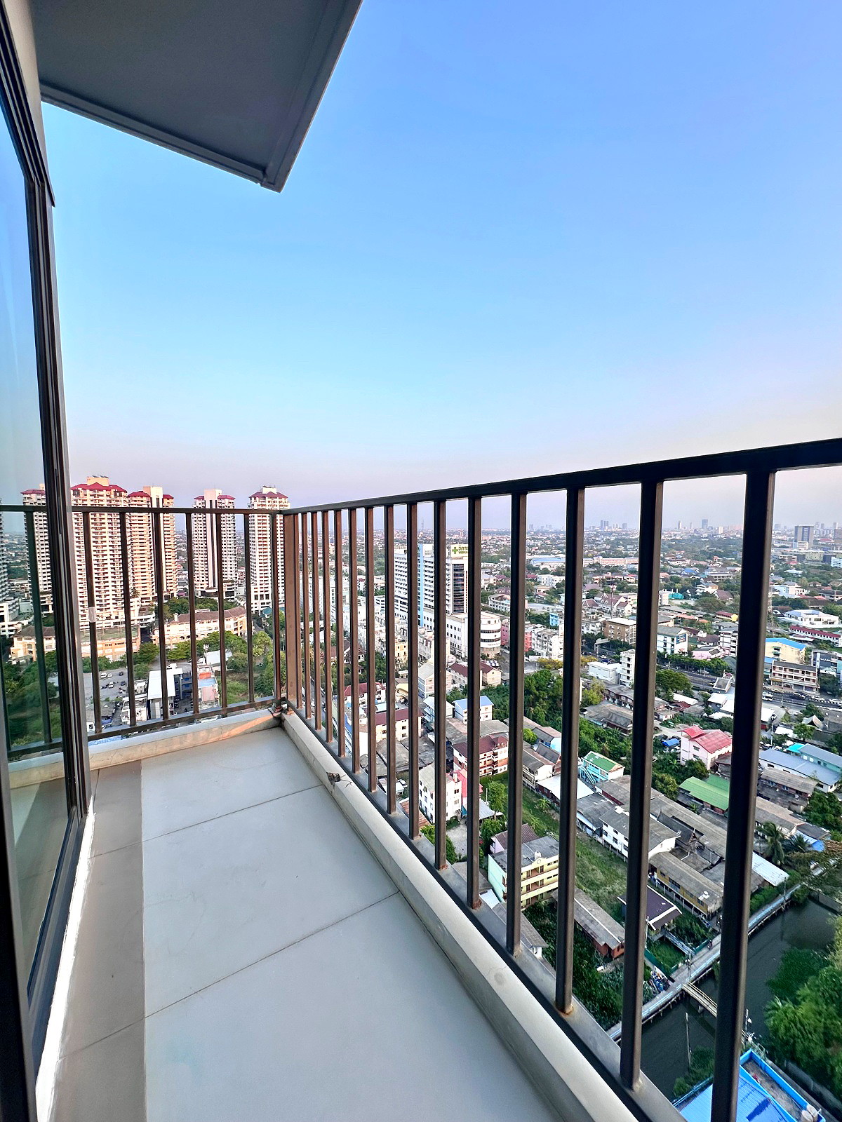 รูปภาพ ริชพาร์ค ทริปเปิ้ลสเตชั่น | อพาร์ทเม้นท์ หอพัก ที่พัก ห้องพัก - รูปที่ 10/12