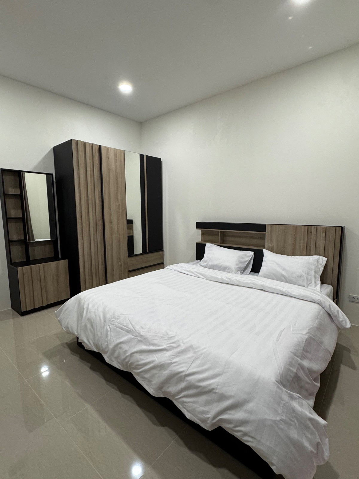 Condo — photo 5