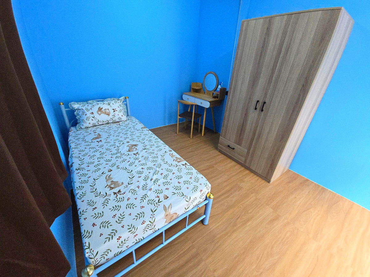 Pictures of Baannamwarn 1/11