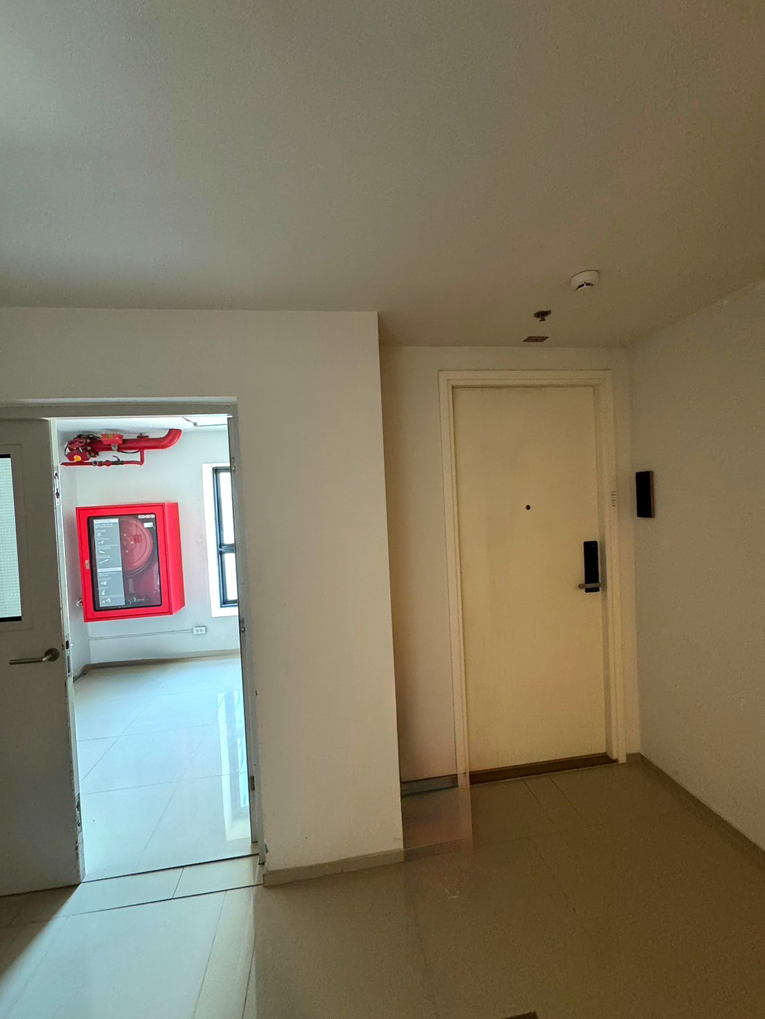 Pictures of  For Rent: The Tree Sukhumvit 71 Ekamai | Corner Unit High Floor View | 18,000 THB/mo 24/31