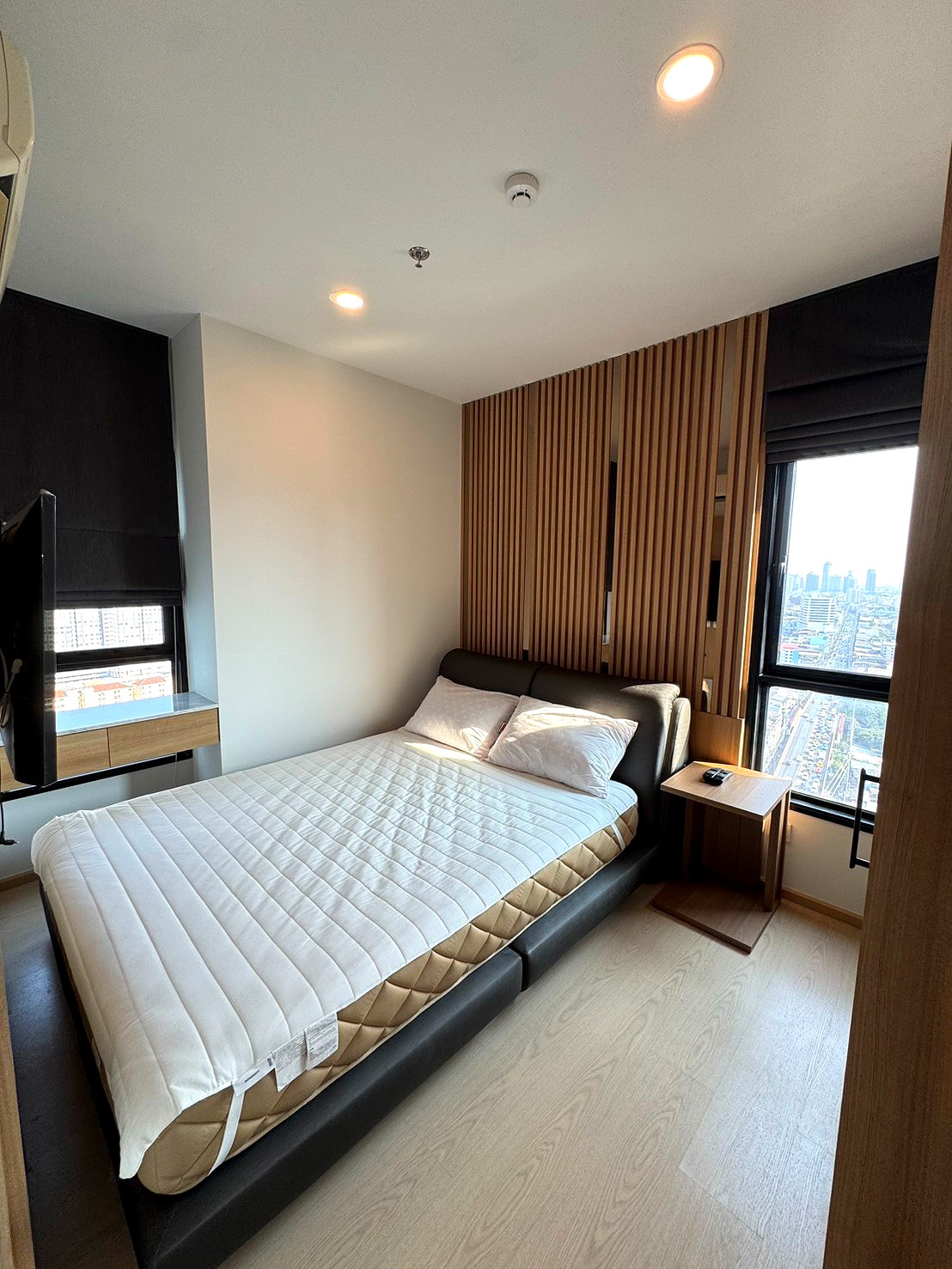 Pictures of  For Rent: The Tree Sukhumvit 71 Ekamai | Corner Unit High Floor View | 18,000 THB/mo 7/31