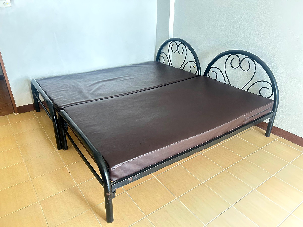 Pictures of Tharathip 5/6