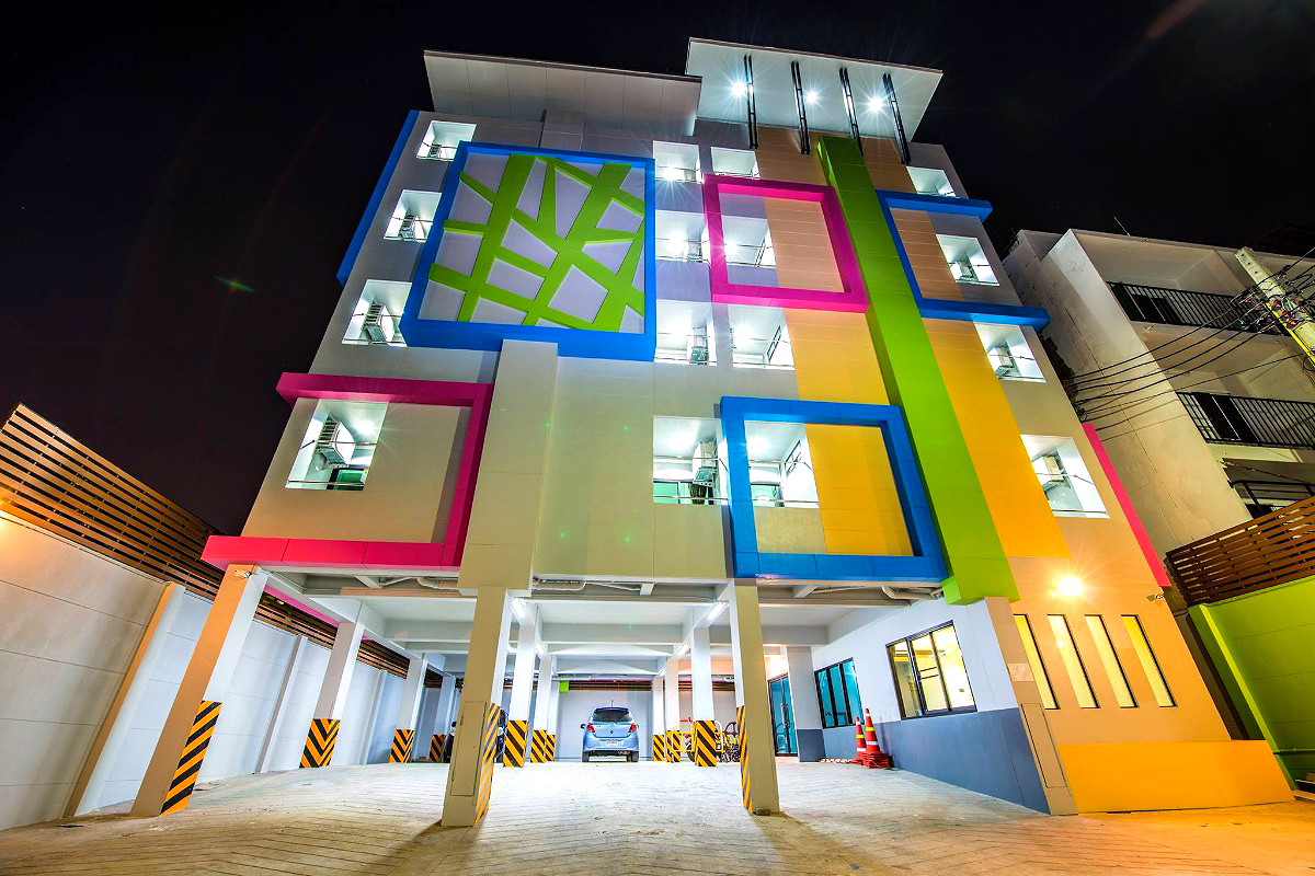 Pictures of BaanRoi 1/7