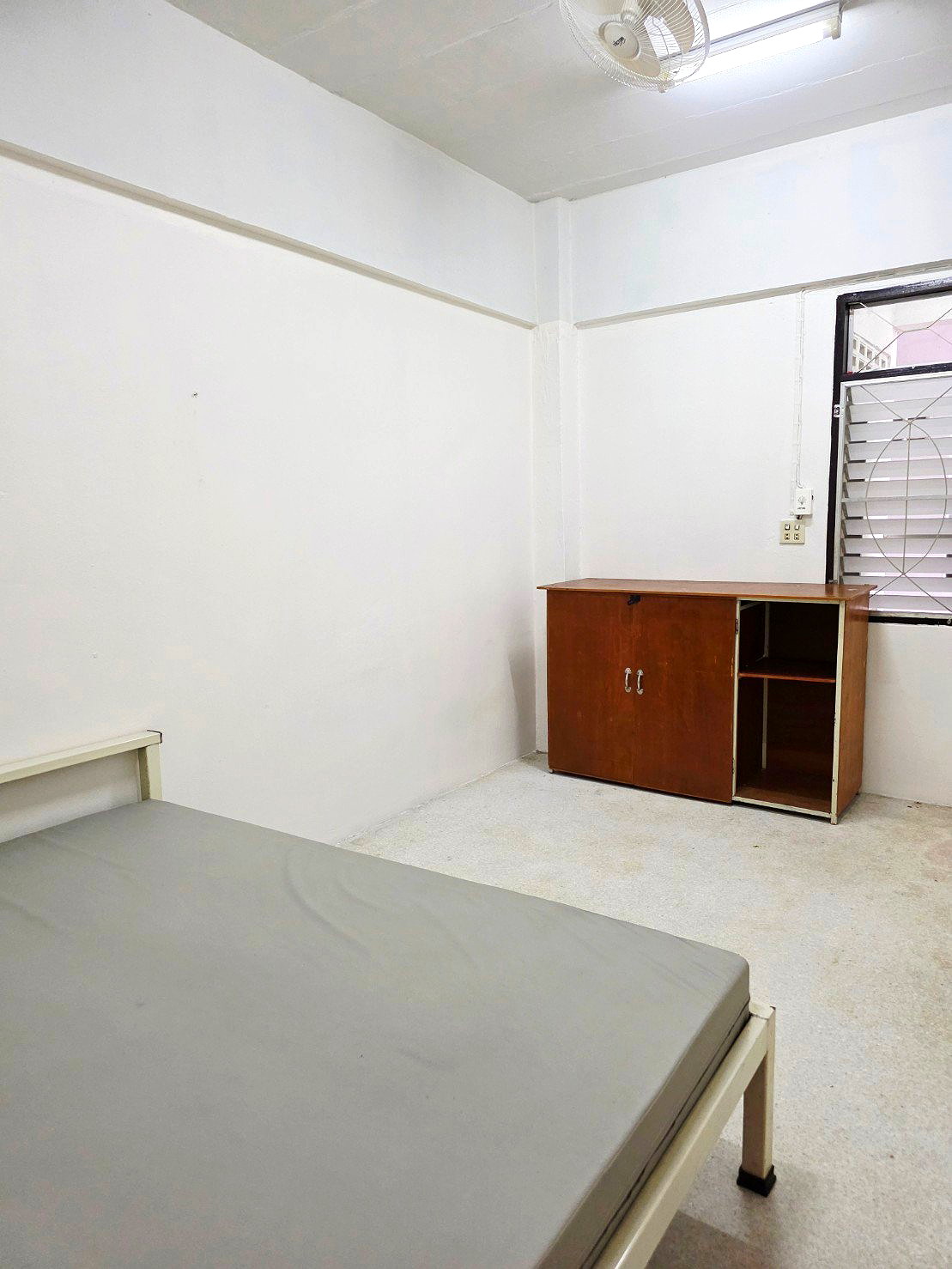 Pictures of S.V.S. Residence 2/7