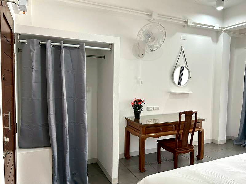 Pictures of BB Room 7/20