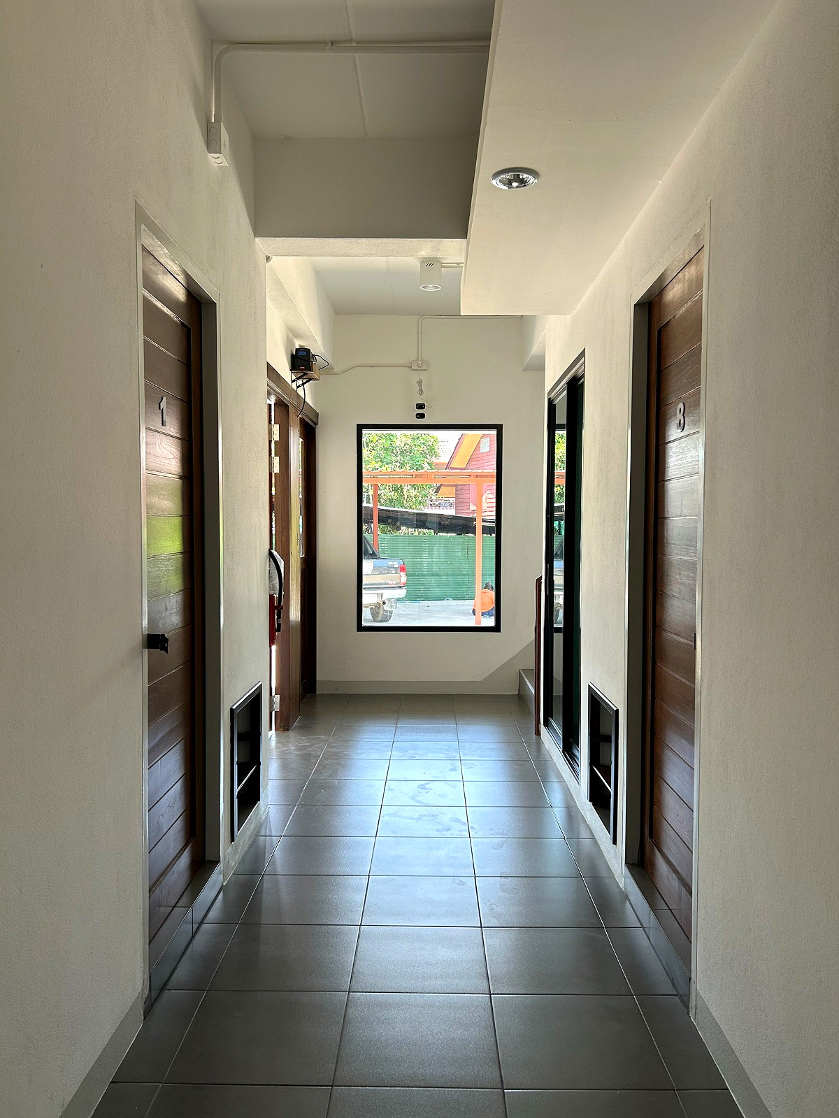 Pictures of BB Room 4/20