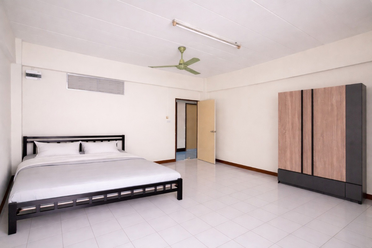 Condo · Mueang Samut Prakan