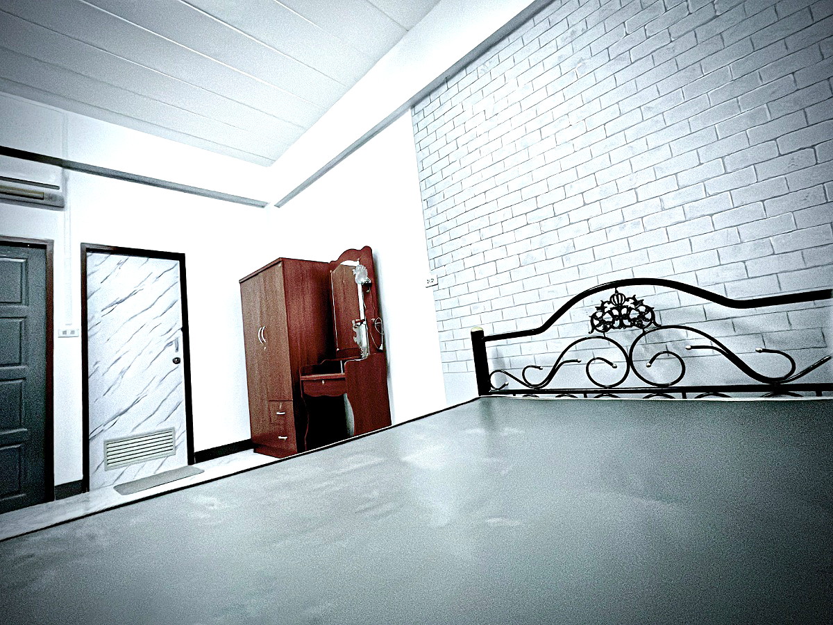 Pictures of PD Place 5/5