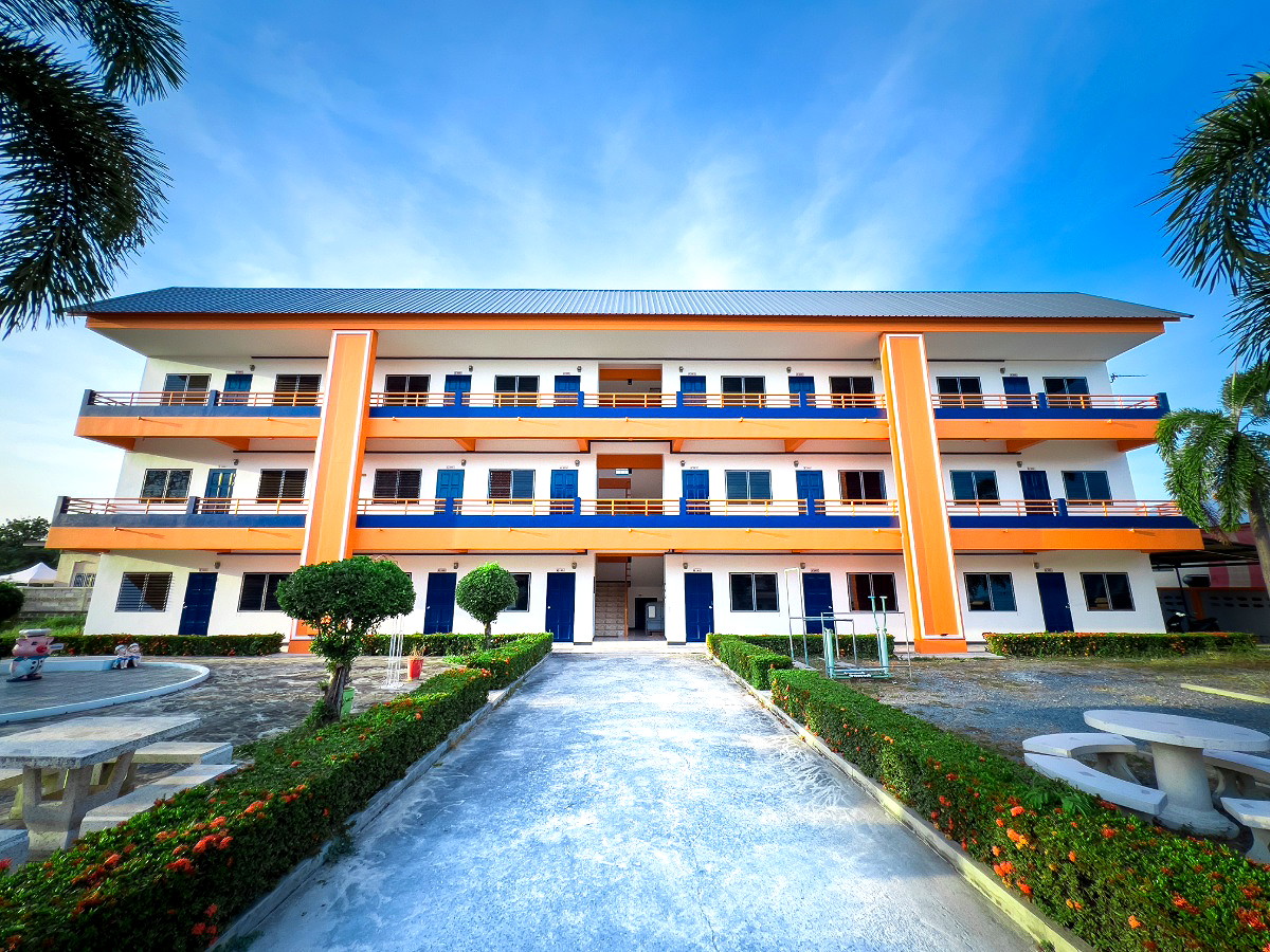 Pictures of PD Place 1/5