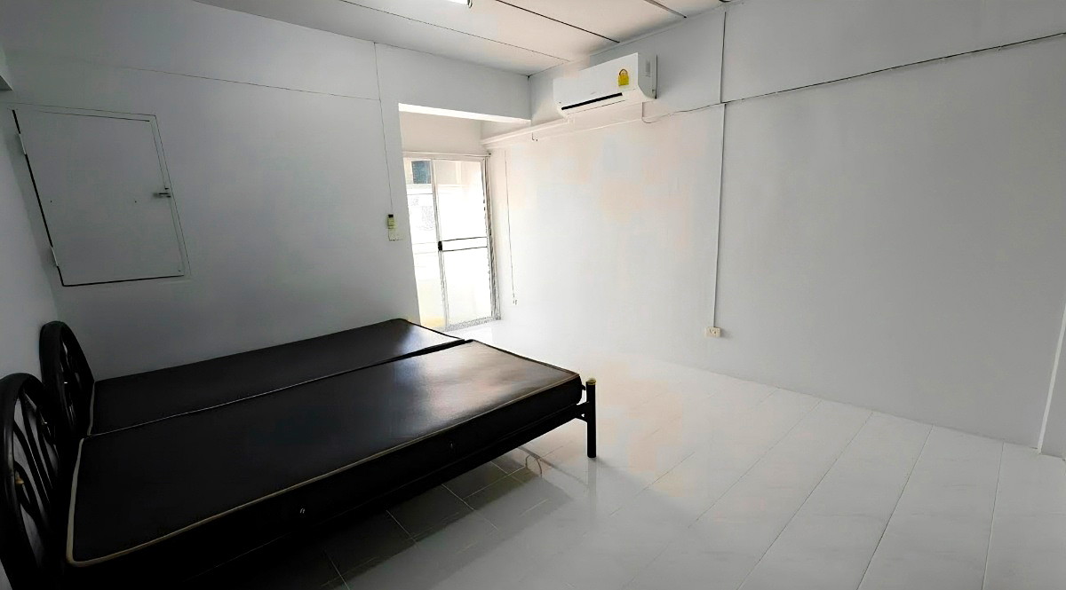 Pictures of Pearl Mansion 7/20