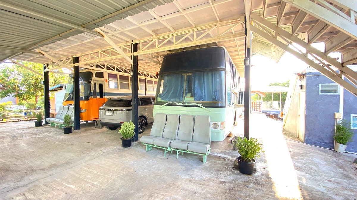 Pictures of PP Plus Bus Solar  48/63