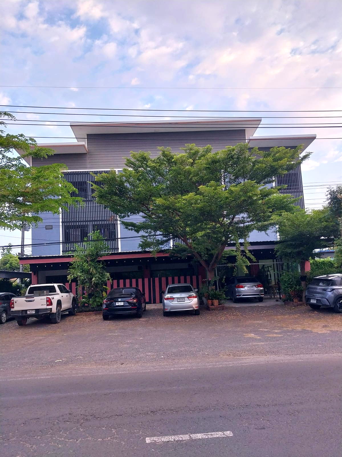 Pictures of Nannicha's Place 1/21