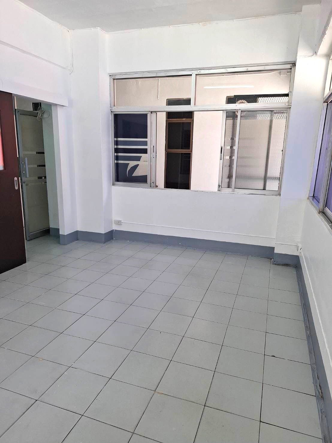 รูปภาพ ทรัพย์เกษม คอร์ท อพาร์ทเมนท์ รัชดาภิเษก, มีห้องชุดสำหรับทำออฟฟิศ/ร้านค้า ว่างให้เช่า | อพาร์ทเม้นท์ หอพัก ที่พัก ห้องพัก - รูปที่ 18/21