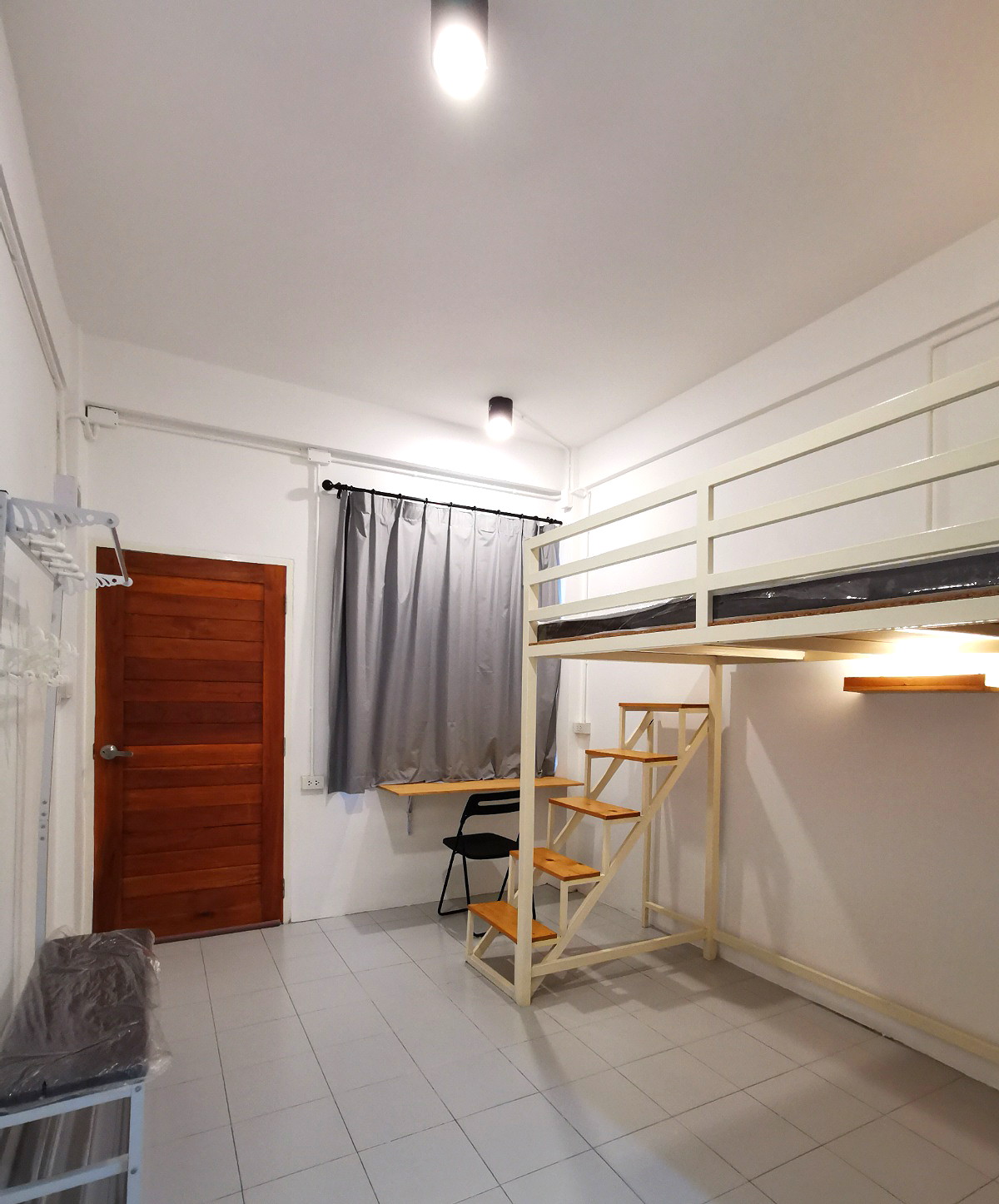 Pictures of SARANBURI 3/9