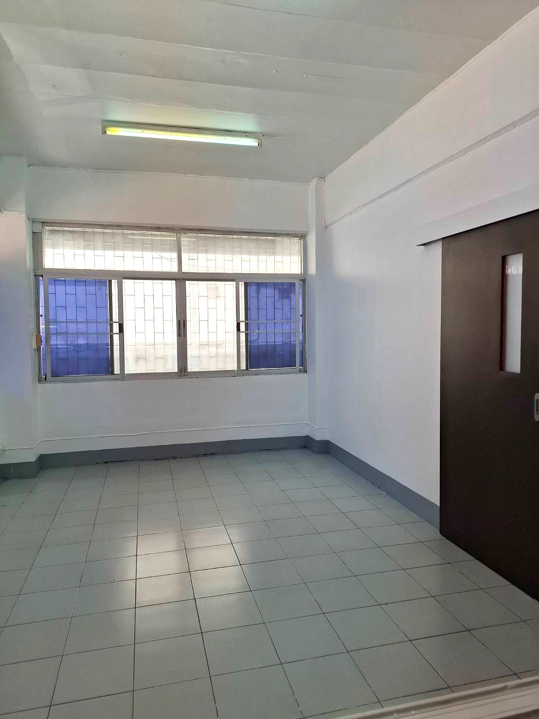 รูปภาพ ทรัพย์เกษม คอร์ท อพาร์ทเมนท์ รัชดาภิเษก, มีห้องชุดสำหรับทำออฟฟิศ/ร้านค้า ว่างให้เช่า | อพาร์ทเม้นท์ หอพัก ที่พัก ห้องพัก - รูปที่ 17/21