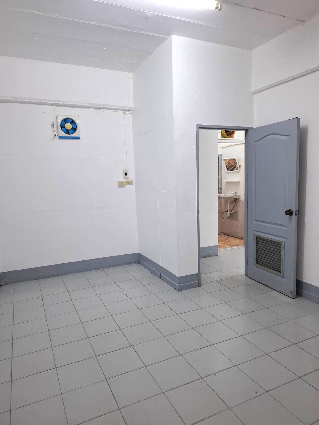 รูปภาพ ทรัพย์เกษม คอร์ท อพาร์ทเมนท์ รัชดาภิเษก, มีห้องชุดสำหรับทำออฟฟิศ/ร้านค้า ว่างให้เช่า | อพาร์ทเม้นท์ หอพัก ที่พัก ห้องพัก - รูปที่ 21/21