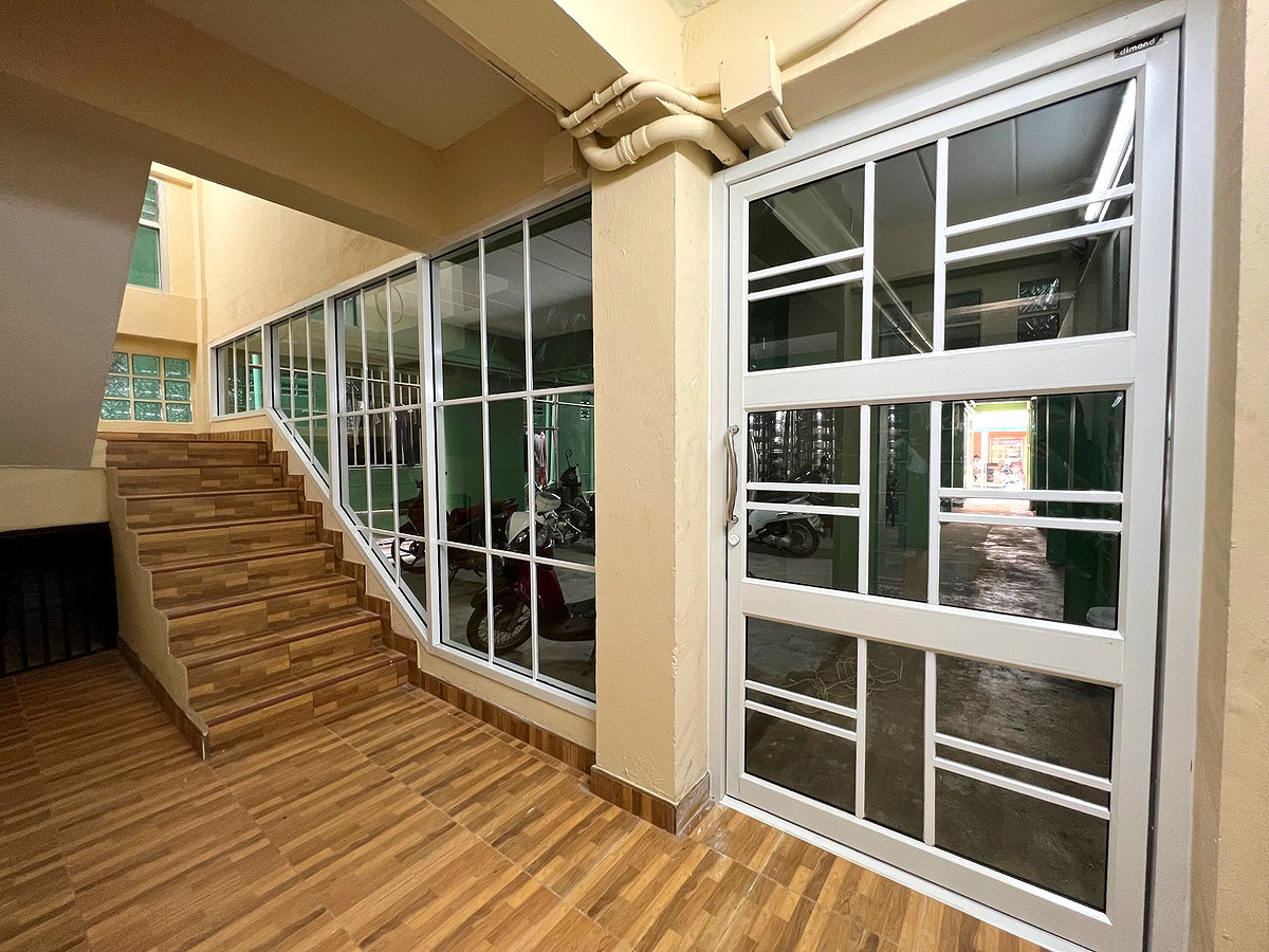 รูปภาพ ขวัญชีวิต แมนชั่น (ไทยธานีซอย 21 - นวนคร) | อพาร์ทเม้นท์ หอพัก ที่พัก ห้องพัก - รูปที่ 6/13