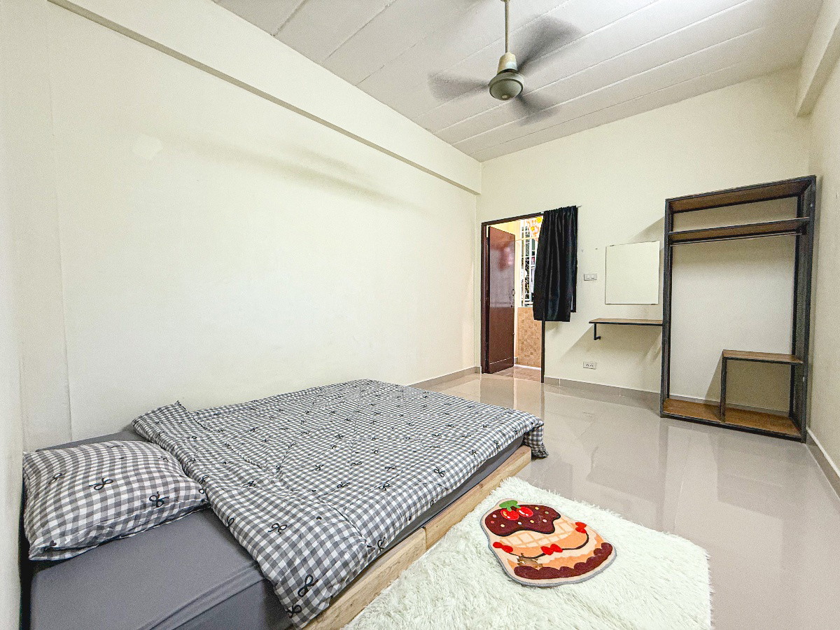 Condo — photo 2