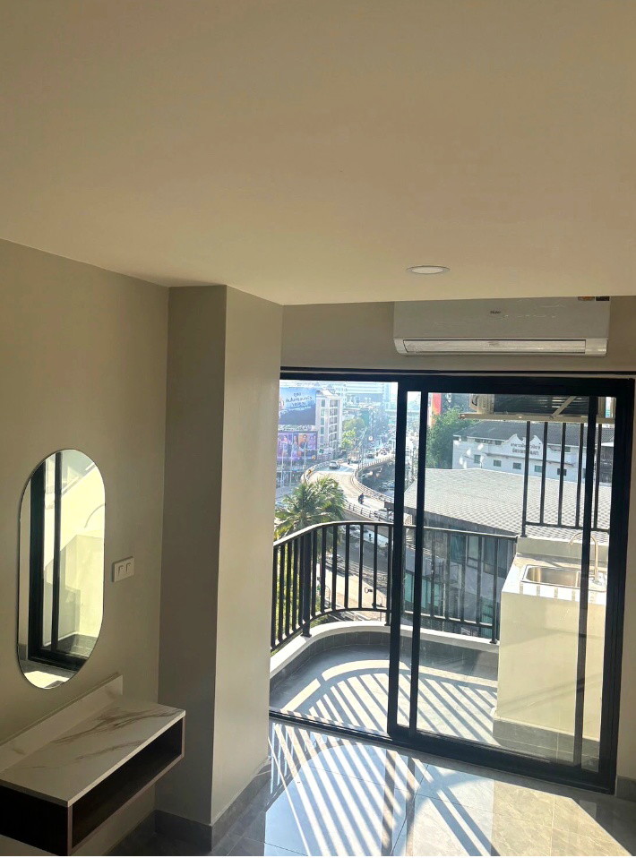 Condo · bangkok — photo 2
