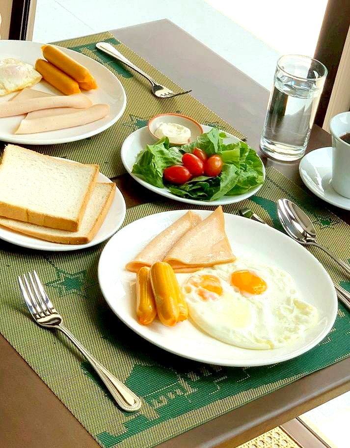 Pictures of Day/Monthly Full Services BangLuang Boutique Hotel 5-min to wat arun (Itsaraphap MRT Station)  3/36