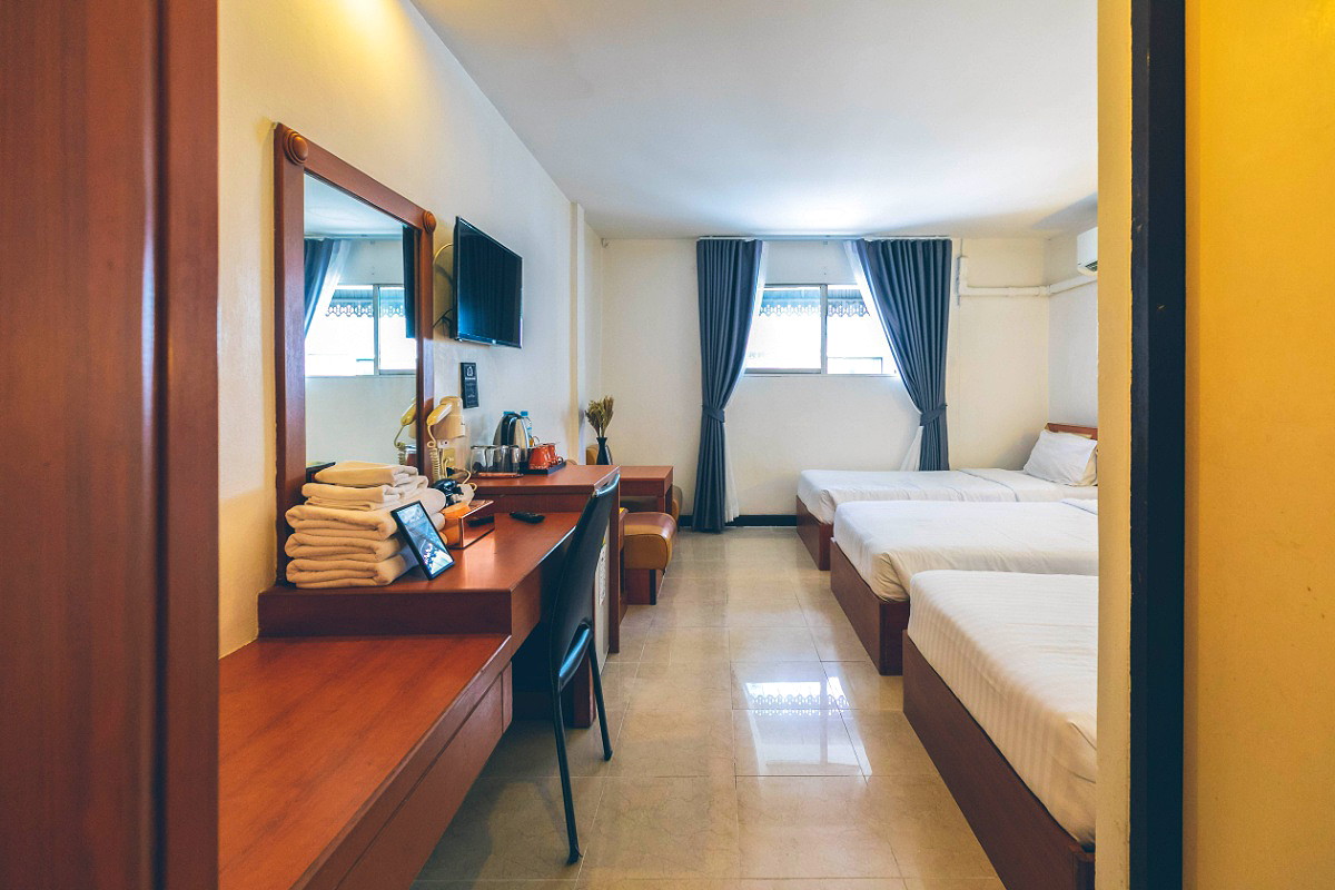 Pictures of Atlas Bangkok Hotel 11/26