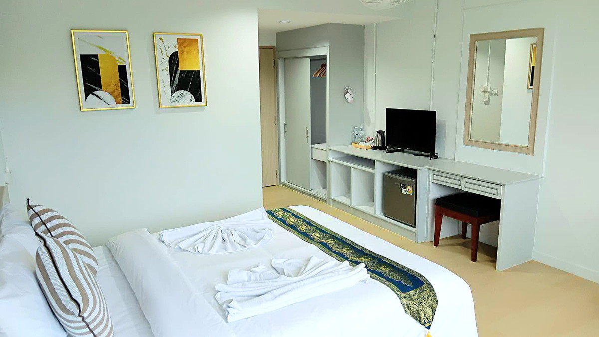 Pictures of Jomtien Waves Residence, 100m to Jomtien Beach 27/35