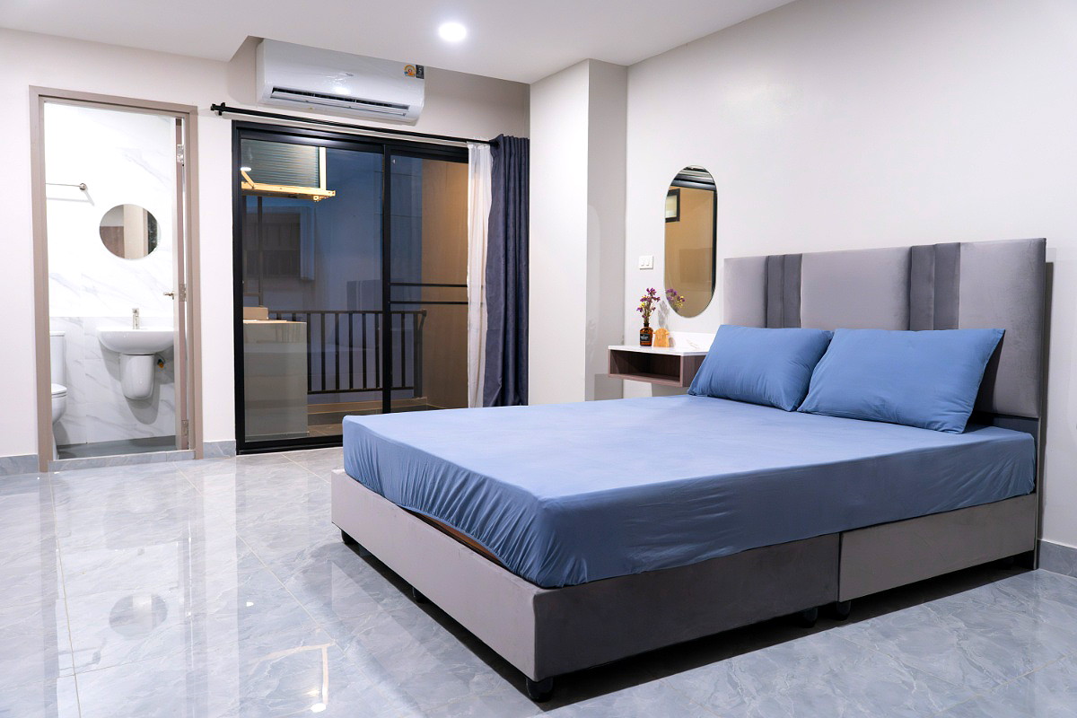 Pictures of SUM SPACES 1/6