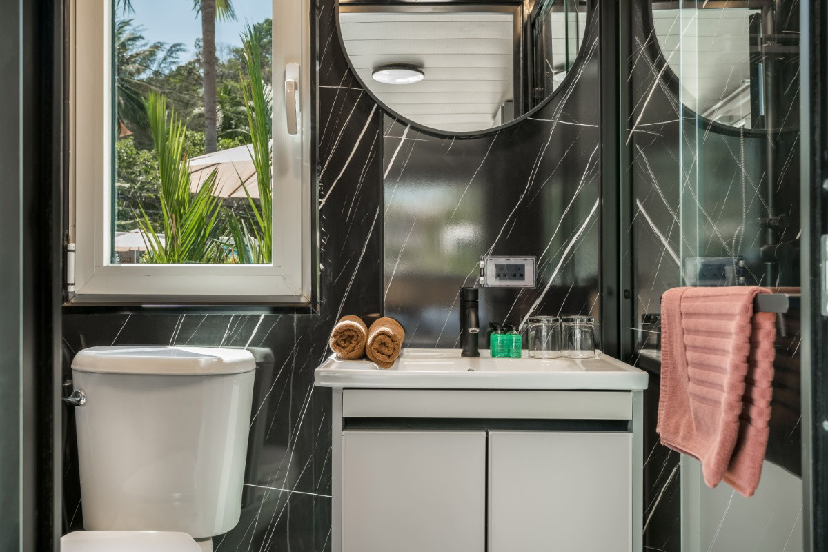 Apple House Phuket — photo 4