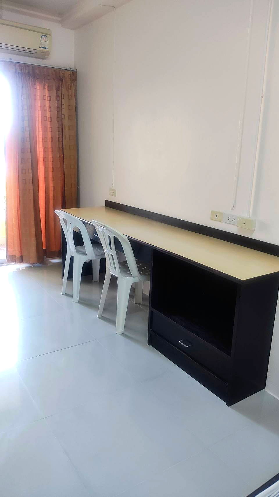 Pictures of M.T. Apartment 6/10